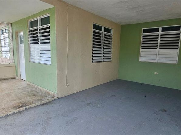 18 Bo Selgas David Lopez St, Florida, PR 00650