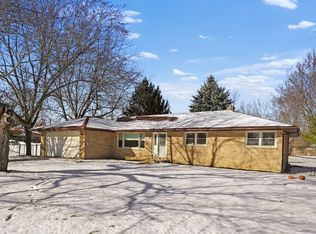 225 E Francis Rd, New Lenox, IL 60451