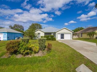 965 Majestic Ave, Sebastian, FL 32958