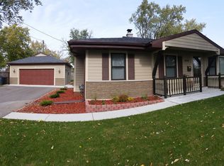 434 Andrews St, Mukwonago, WI 53149