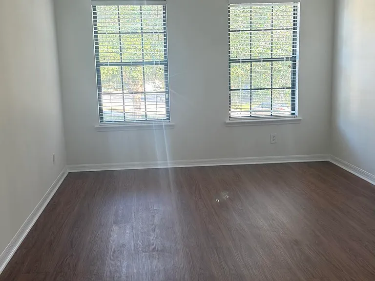 401 Honeycomb Way — Photo 24