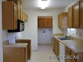 3rd image of 1910 SE 27th St