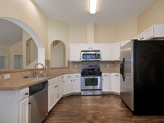 5th image of 32114 Decker Oaks Dr