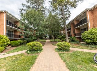 1800 Jefferson Park Ave APT 19, Charlottesville, VA 22903