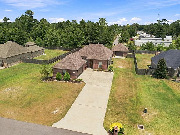 2nd image of 1838 N Coffey Pines Rd