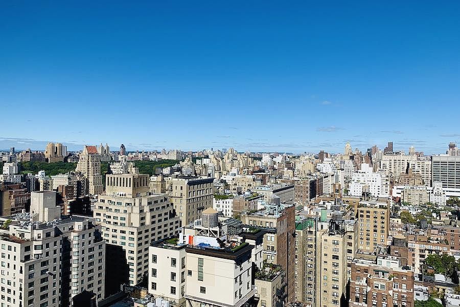 1st image of 118 E 60th St APT 31B