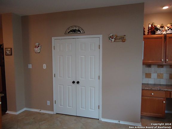 4th image of 3720 Florence Grv