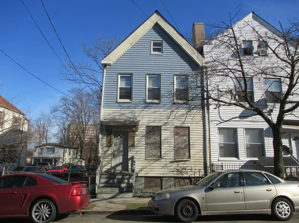 50 Hillyer St, Orange, NJ 07050