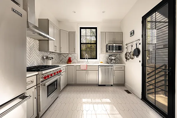 Sold by Corcoran | media 1