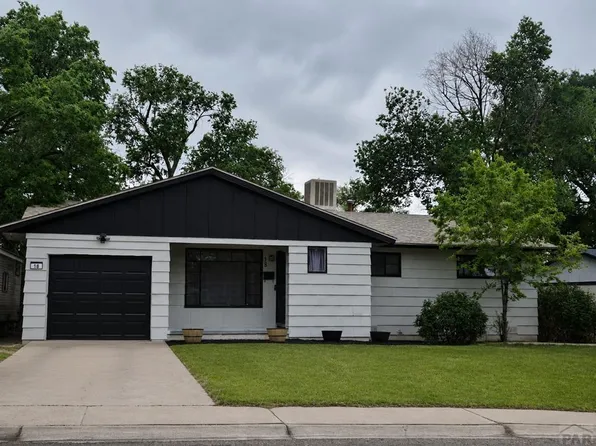 18 Dundee Ln, Pueblo, CO 81001