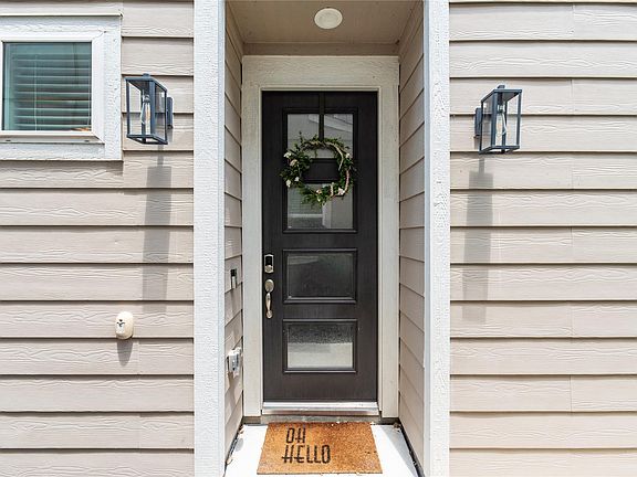 3rd image of 3119 Cloudforest Ln