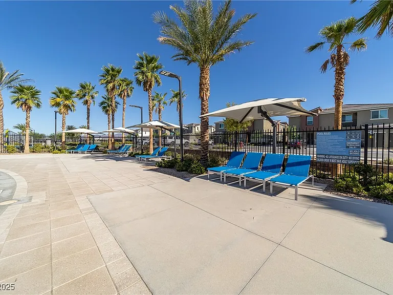 2849 Desert Mosaic Ln #5 — Photo 31