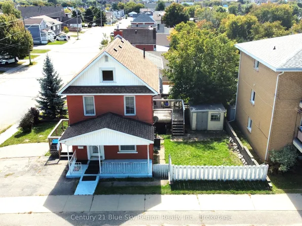 695 High St, North Bay, ON P1B 6R9