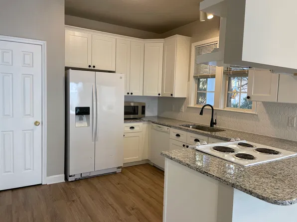 7024 Jeffreys Creek Ln, Raleigh, NC 27616