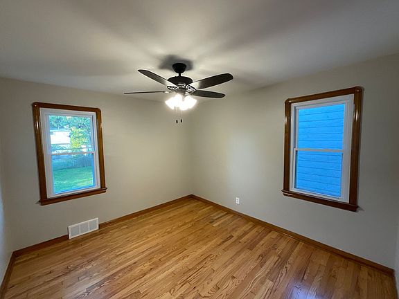 3rd image of 5418 Charles Ave