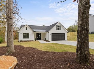 3878 Durham Rd, Greer, SC 29651
