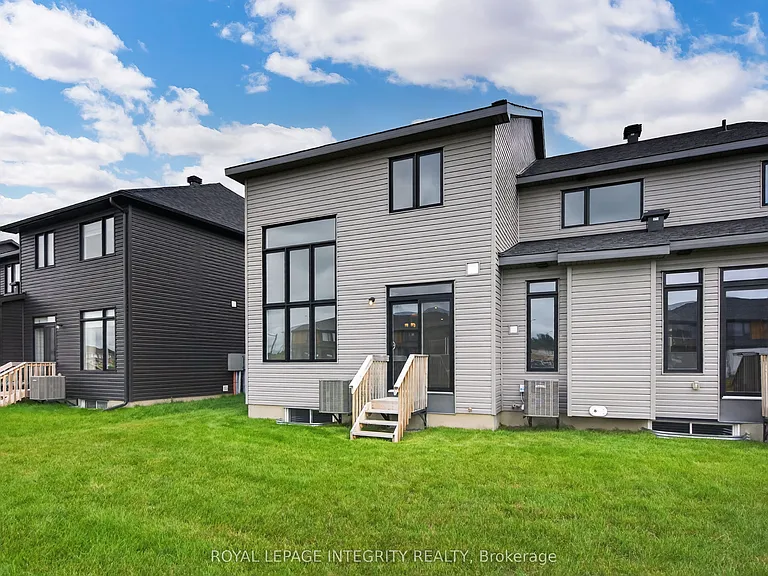 1132 Spoor St — Photo 38