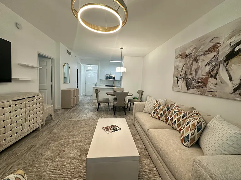 630 Sapodilla Ave #104 — Photo 10