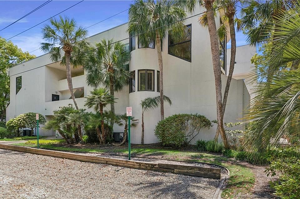 1st image of 540 Oglethorpe Ave #10