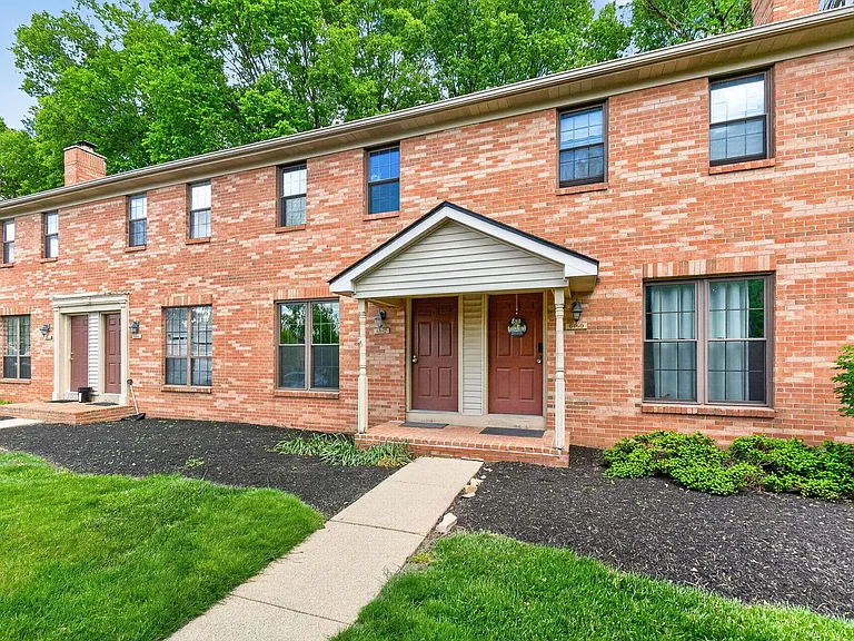 6462 Brookedge Ct — Photo 4