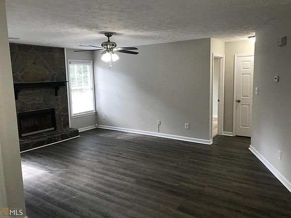 4th image of 108 Linden Ln