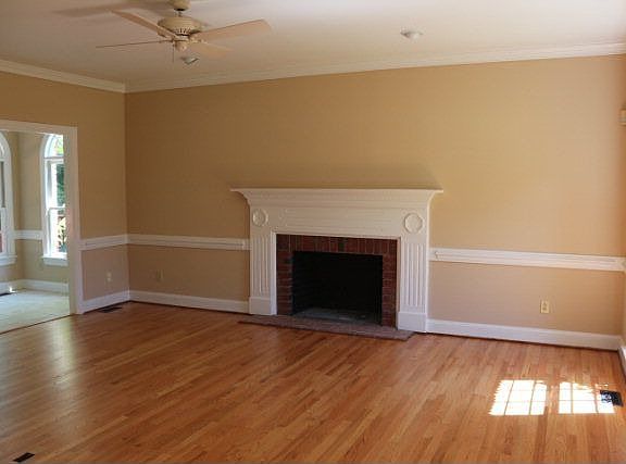 5th image of 813 Bell Dr