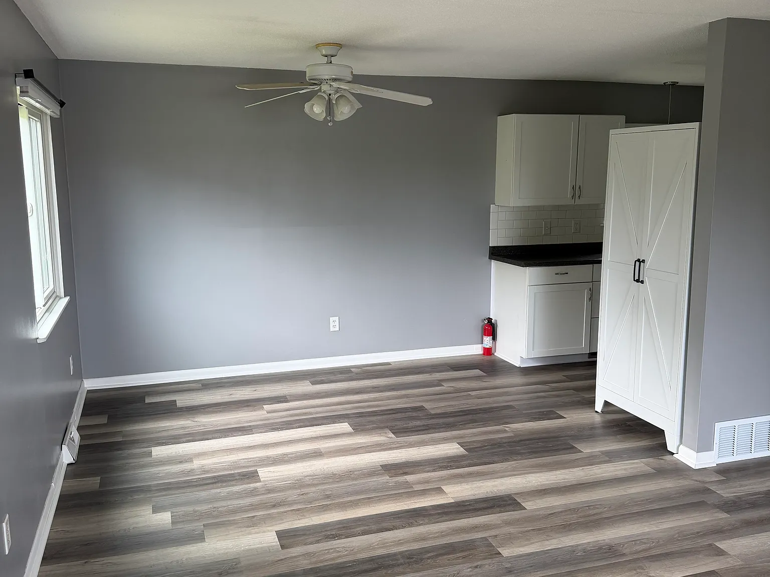 2 bed, 1000 sqft, $1,500 — Photo 2