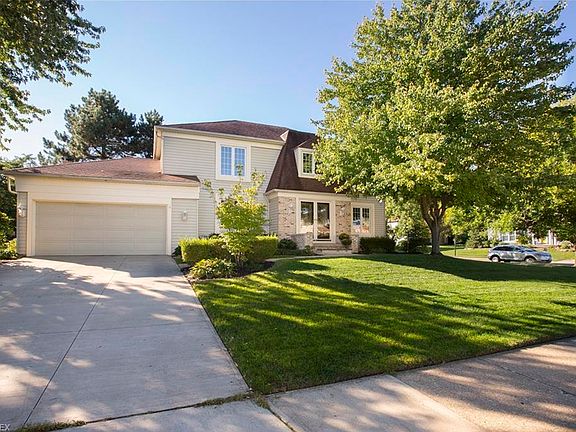 2nd image of 3301 Bradfords Gate
