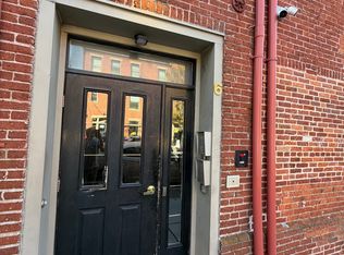 6 E Walnut St APT 1B, Lancaster, PA 17602