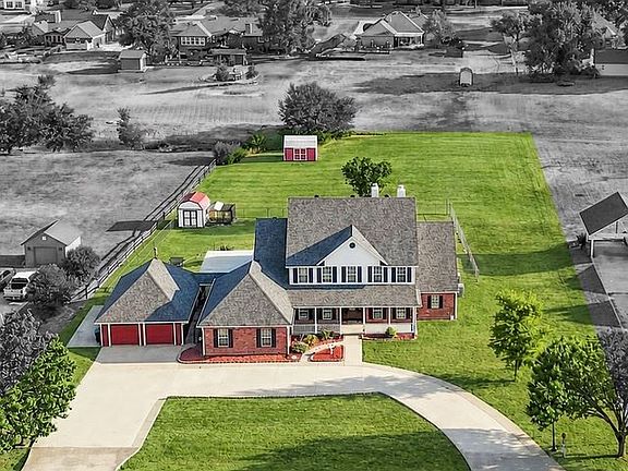 2nd image of 47 Preakness Place Rd
