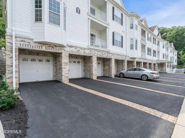 114 Bloomsbury Drive #114, Morganville, NJ 07751