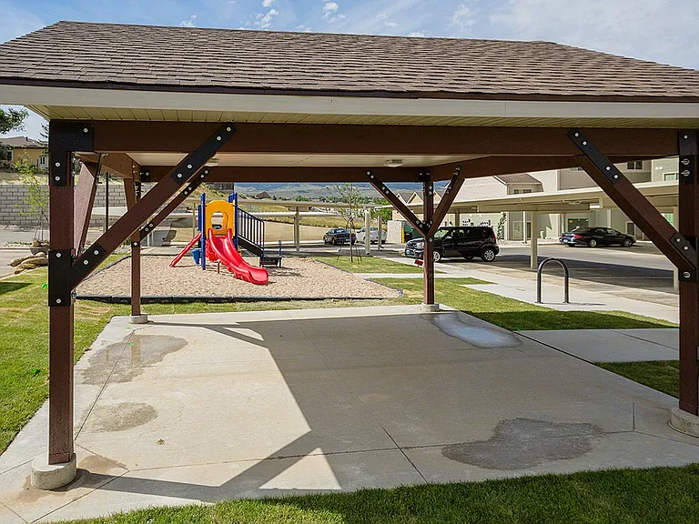 Pheasant Ridge Apartments — Photo 7