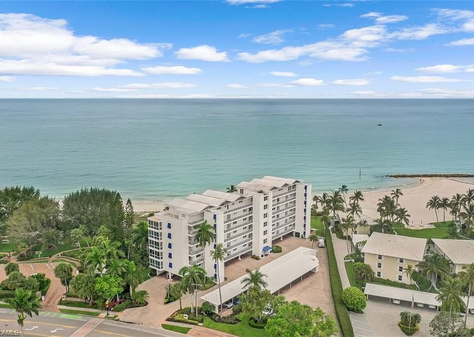 1st image of 2121 Gulf Shore Blvd N