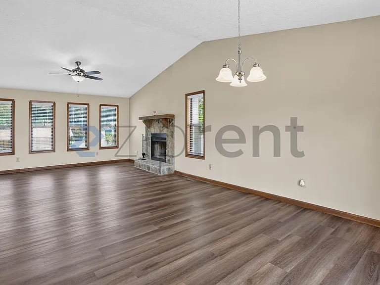 4010 Casa Verde Dr — Photo 8