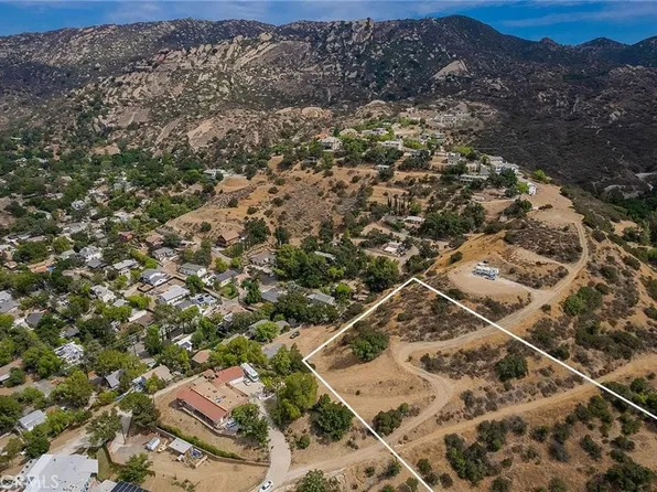85 Apricot Ln #A, Simi Valley, CA 93063