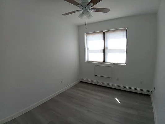 Rented by Halvatzis Realty | media 6