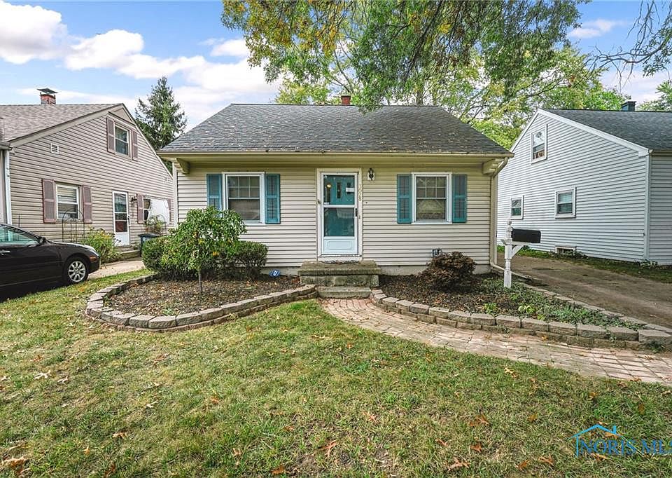 1st image of 3028 Maeterlinck Ave