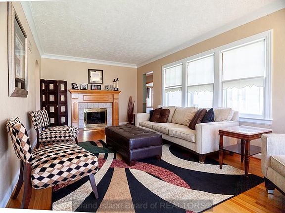 3rd image of 1804 W Louise St