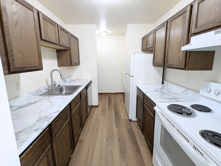 206-208 Sunset Ln — Photo 1
