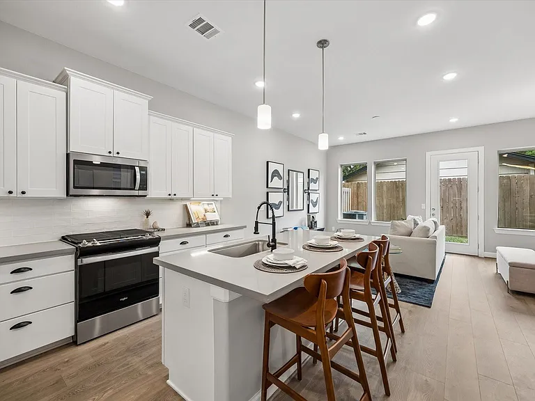 5205 Amber Sunrise Dr — Photo 17