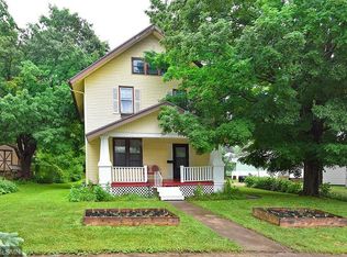 11 Mott Ave SE, Faribault, MN 55021