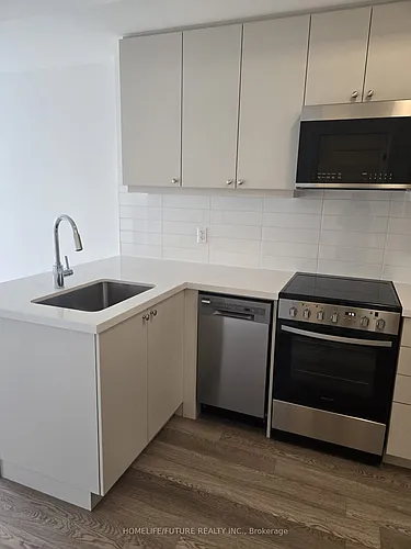51 Clarington Blvd Photo 1