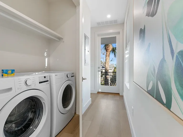 Laundry Room Cabinet