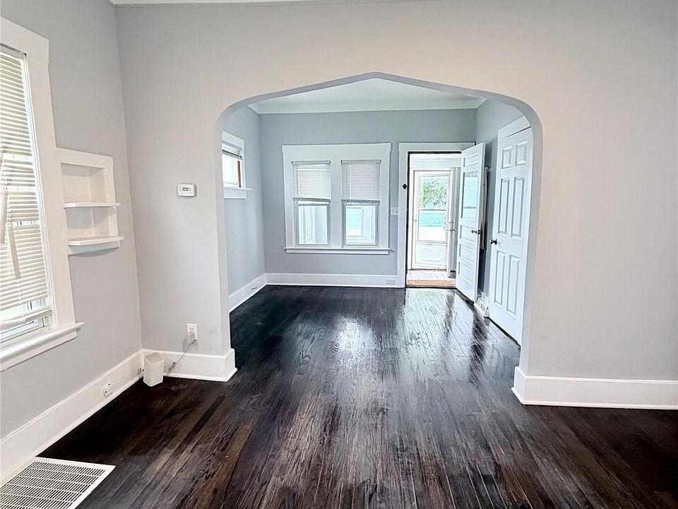 1st image of 153 Dwight St