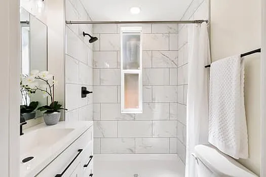227 N Walnut St — Photo 4