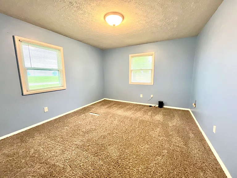 1843 N County Road 650 W — Photo 5