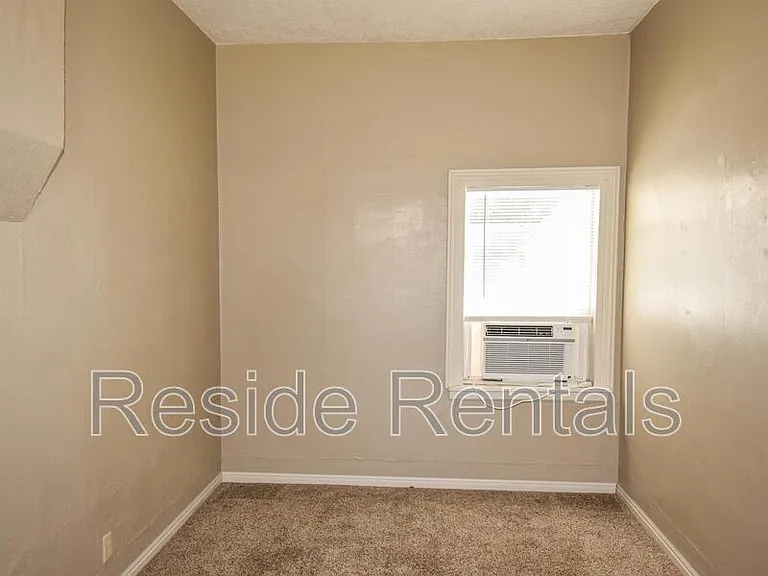 502 W Center St #1 — Photo 15