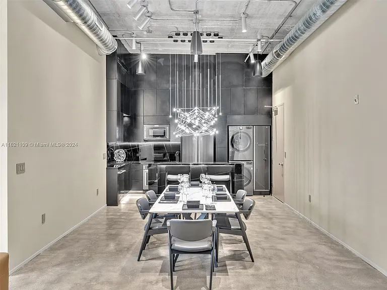 250 NW 23rd St #410 — Photo 1