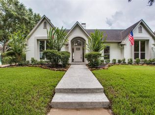 3719 Springhill Ln, Sugar Land, TX 77479