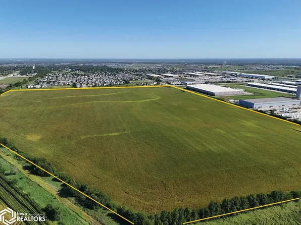 SE 19th St, Grimes, IA 50111